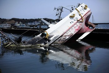 2011/4/22 座礁した船 福島県いわき市